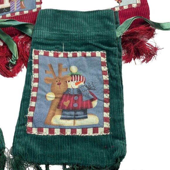 Lot 5 Vintage Corduroy Christmas Gift Bags u 7 x 4 Drawstring Closure Red Green - Picture 4 of 4